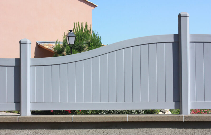 vinyl fence